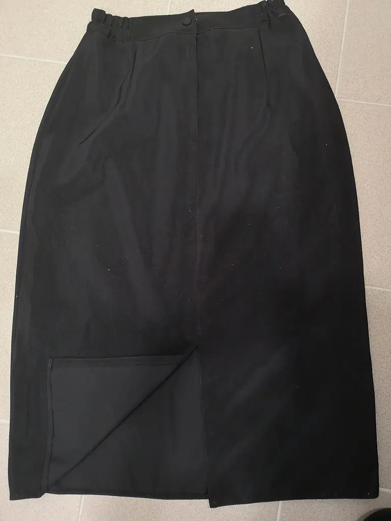 Elegantná sukňa * - next