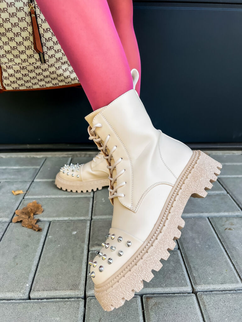 Členkové čižmy zdobené nitmi EMALINE+