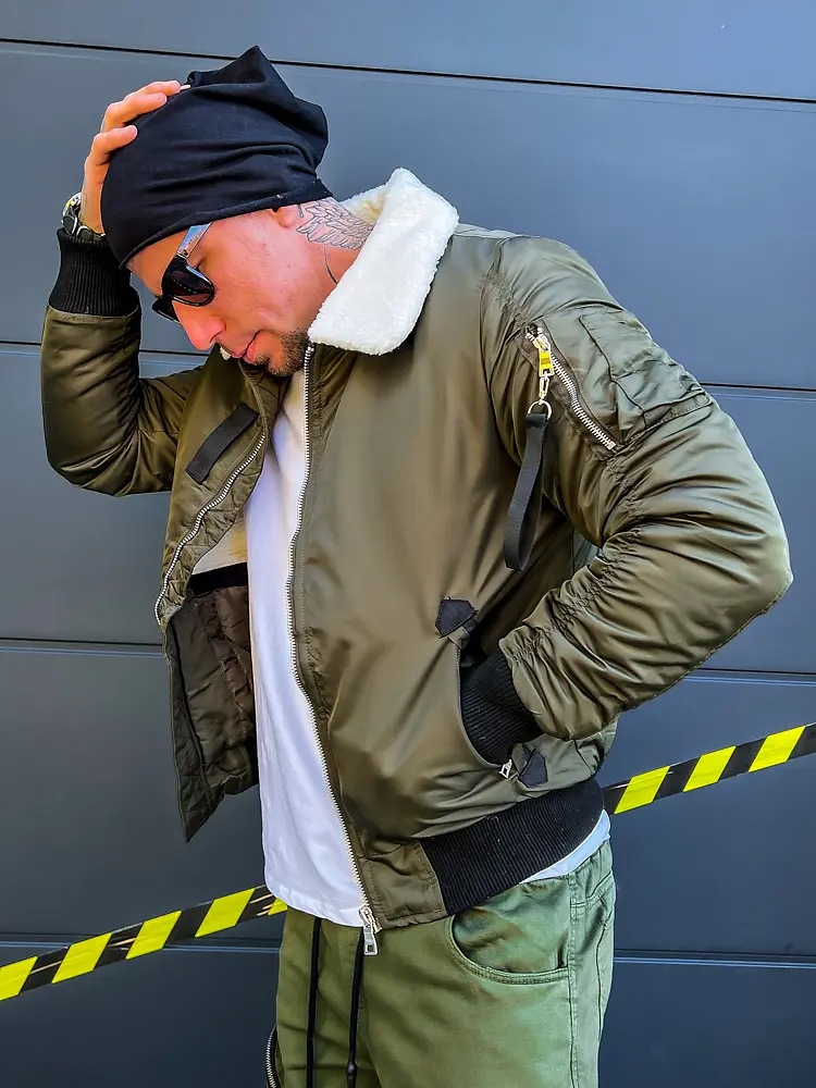 Čierna pánska čiapka + - next