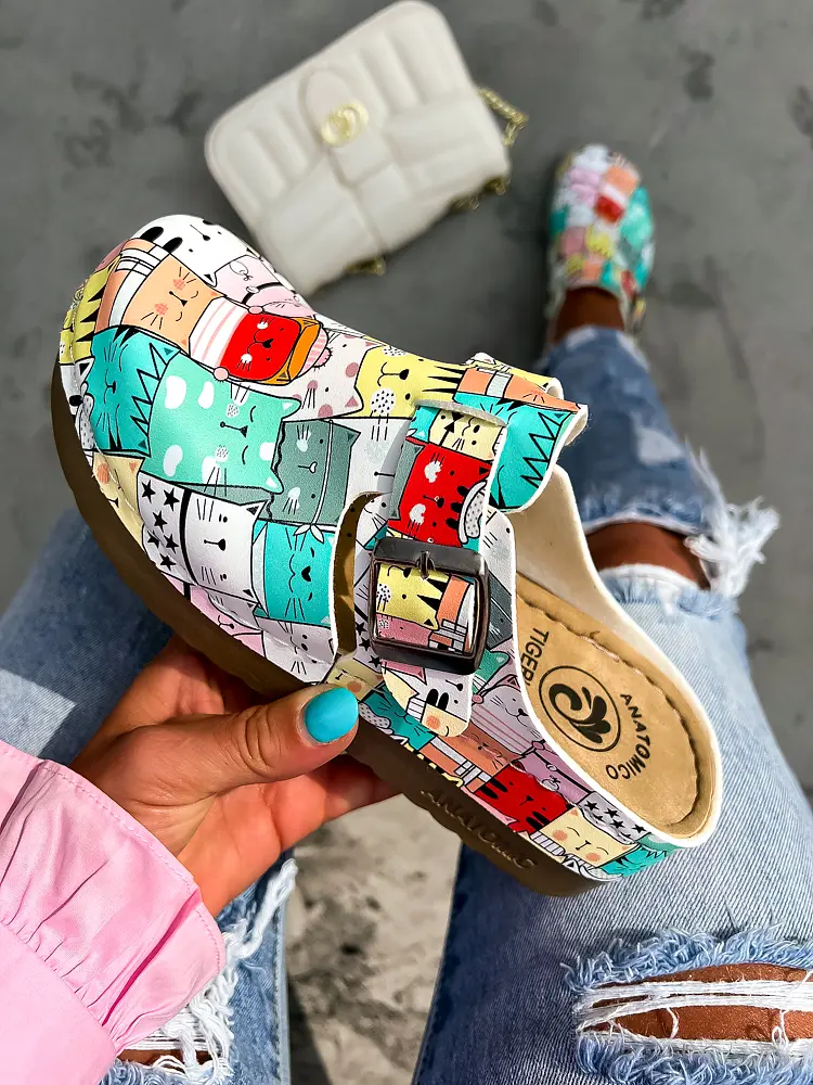 Vzorované zdravotnícke šľapky MALIA - next