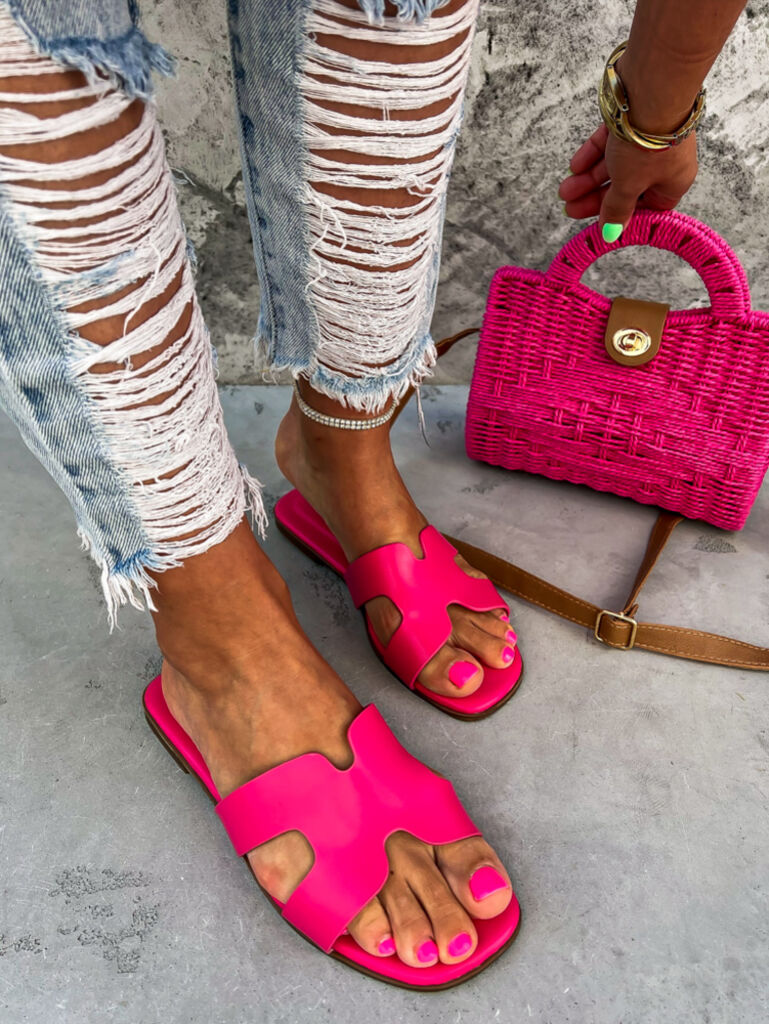 Fuksiové dámske šľapky RENELLA* - next