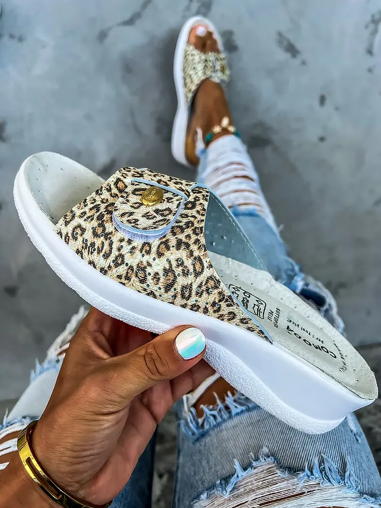 Vzorované zdravotnícke šľapky KINDA*