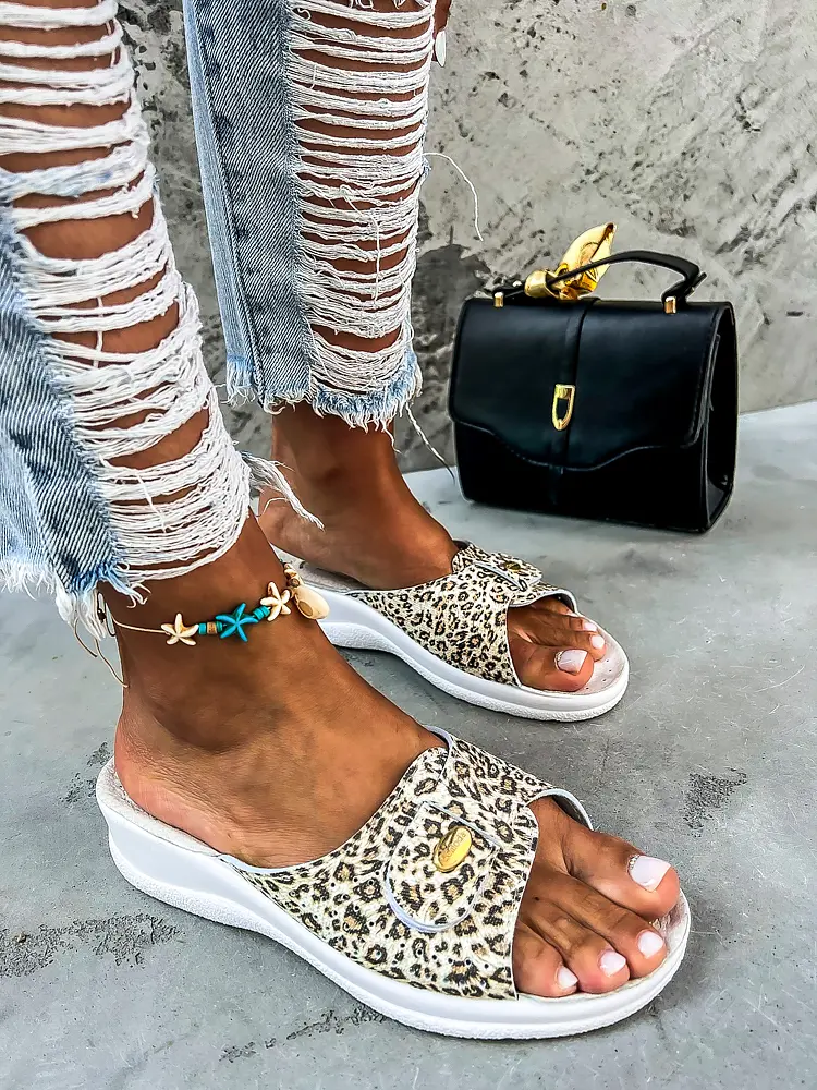 Vzorované zdravotnícke šľapky KINDA* - next