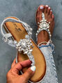 Sandále zdobené kamienkami NITIKA