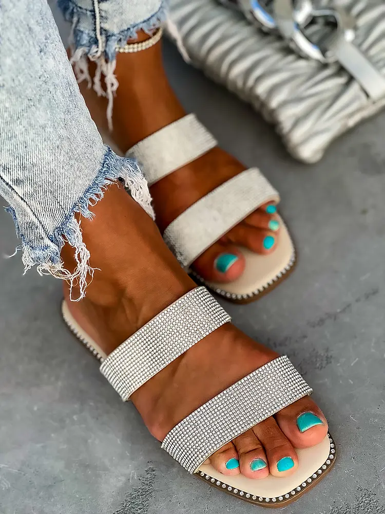 Šľapky zdobené kamienkami ONELLA-