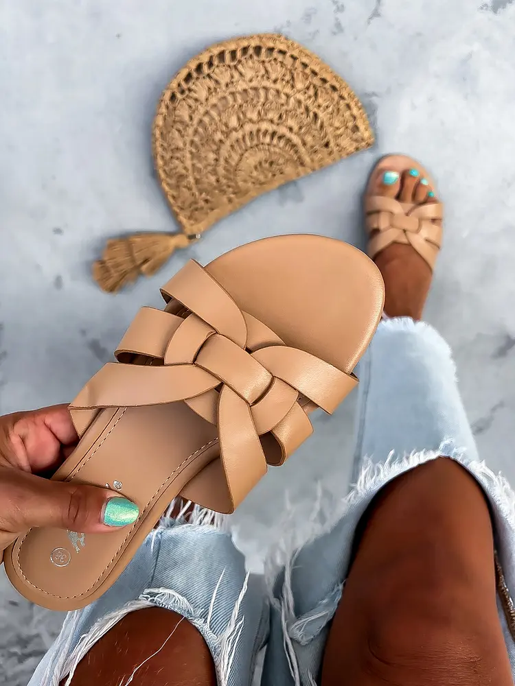 Dámske šľapky QUEENY- - next