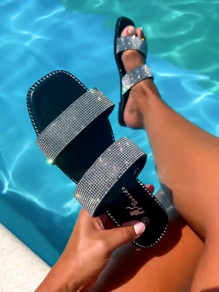 Šľapky zdobené kamienkami ONELLA-