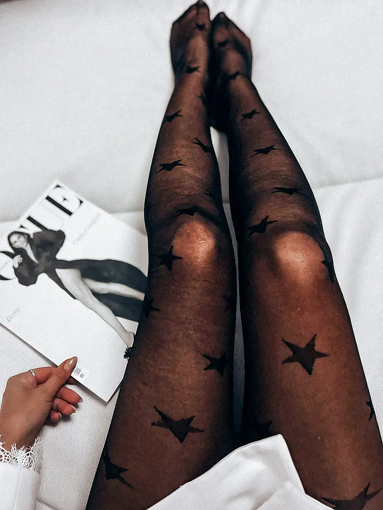 Čierne pančuchové nohavice s hviezdami+