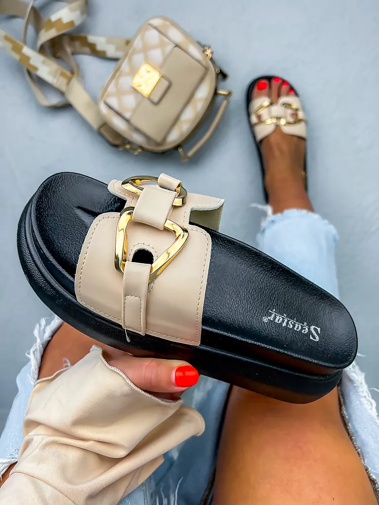 Béžové šľapky so zlatou ozdobou NALA - next