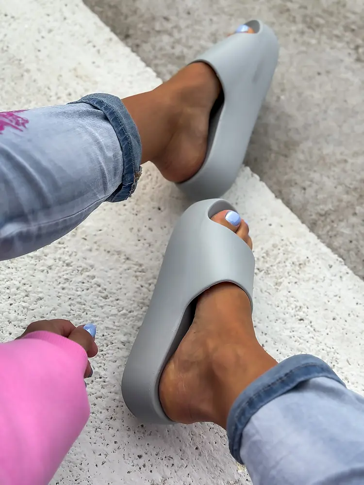 Dámske gumené šľapky DARLENA+