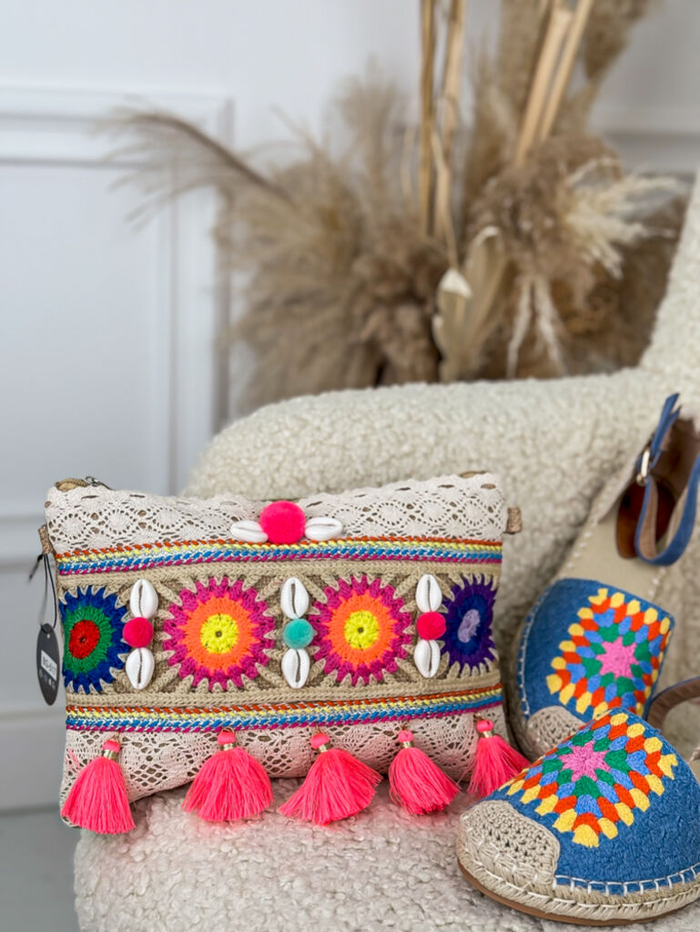 Vyšívaná kabelka ELSA+ - next