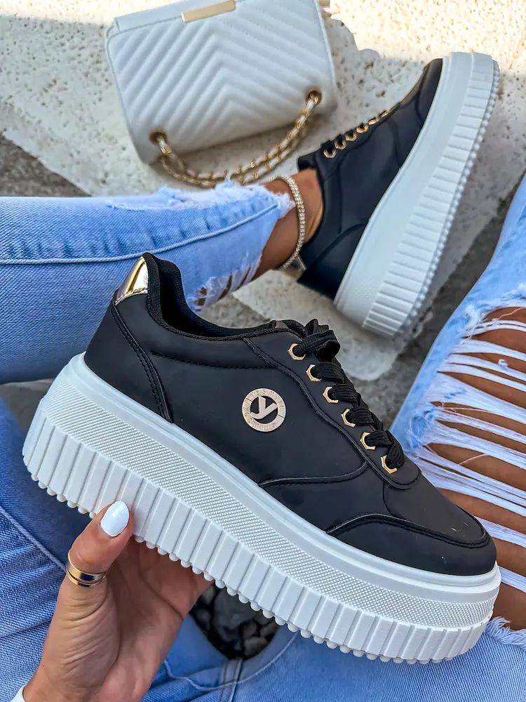 Platformové tenisky so zlatými aplikáciami NIKO-