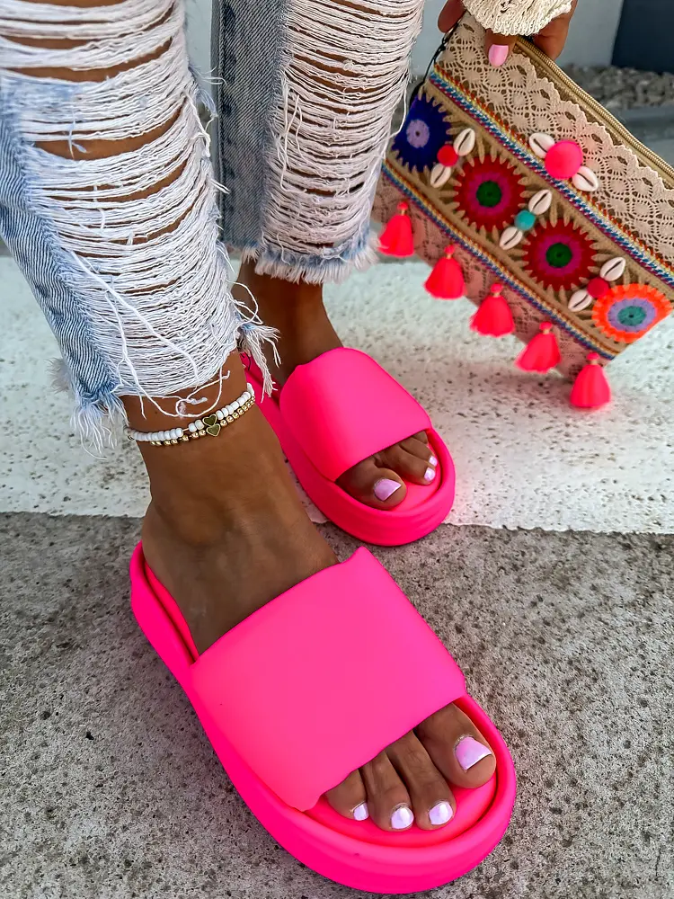 Neónovo-ružové šľapky AVIVA-