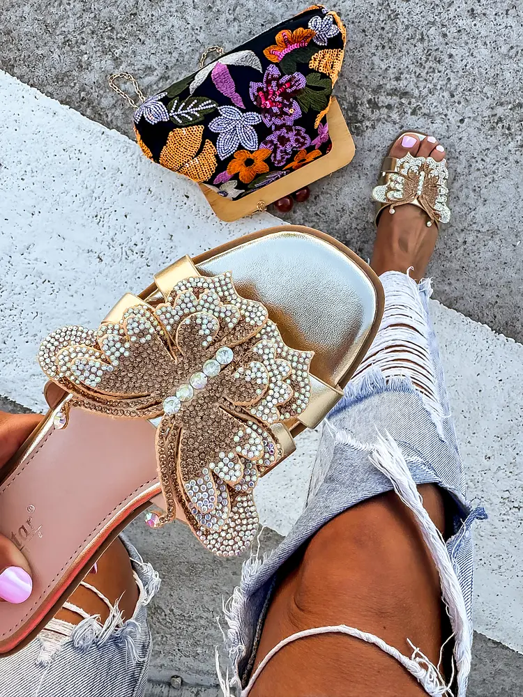 Dámske šľapky zdobené kamienkami LAYLA+