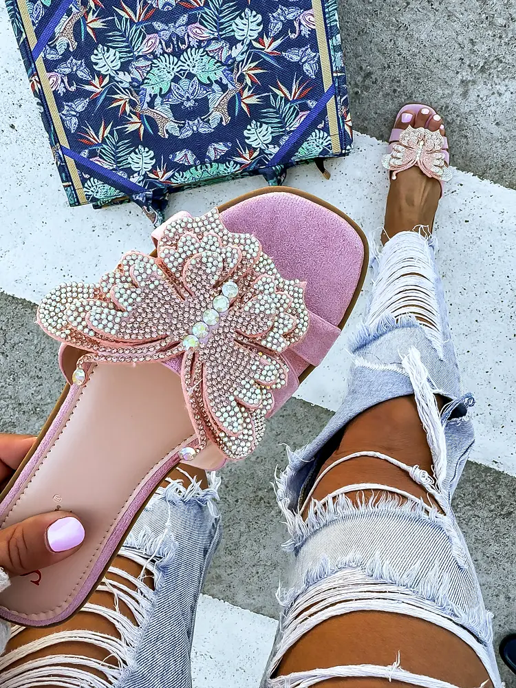 Dámske šľapky zdobené kamienkami LAYLA-