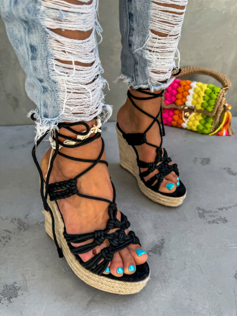 Platformové sandále na viazanie FEMIE+ - next