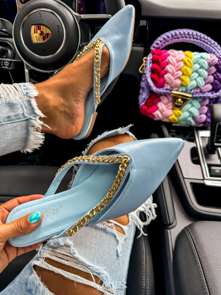 Dámske šľapky so zlatou ozdobou BRYNN+ - next