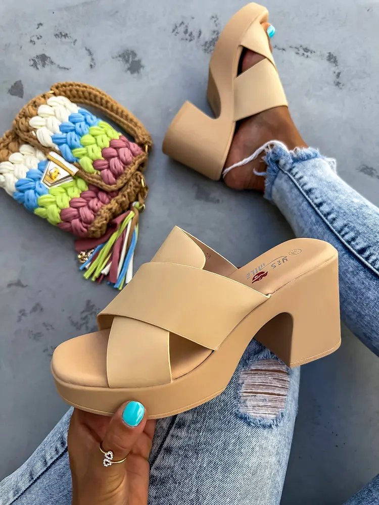 Platformové šľapky na podpätku KALIYAH+