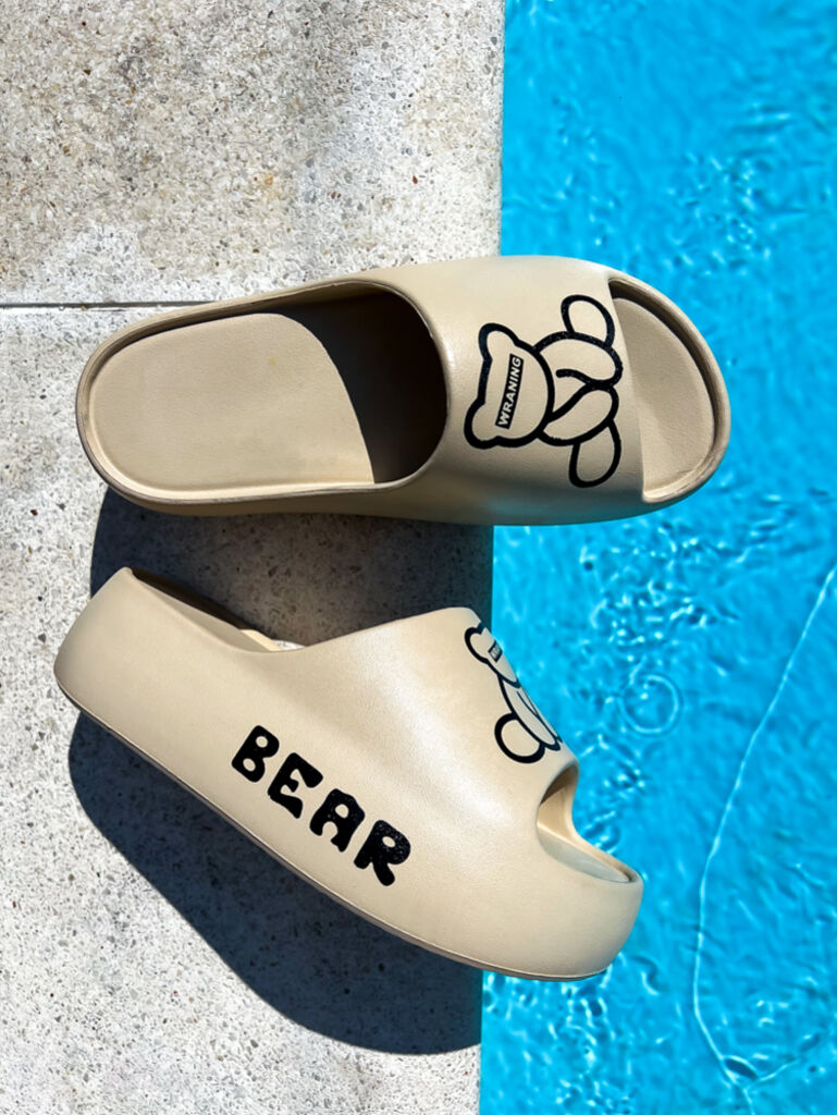 Platformové gumené papuče HECATE+