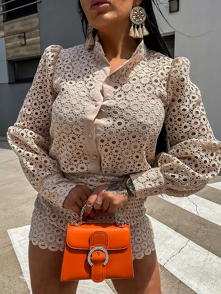 Elegantný komplet zdobený kvetmi KAMILLA+