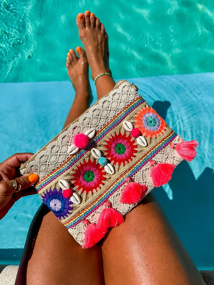 Vyšívaná kabelka ELSA+