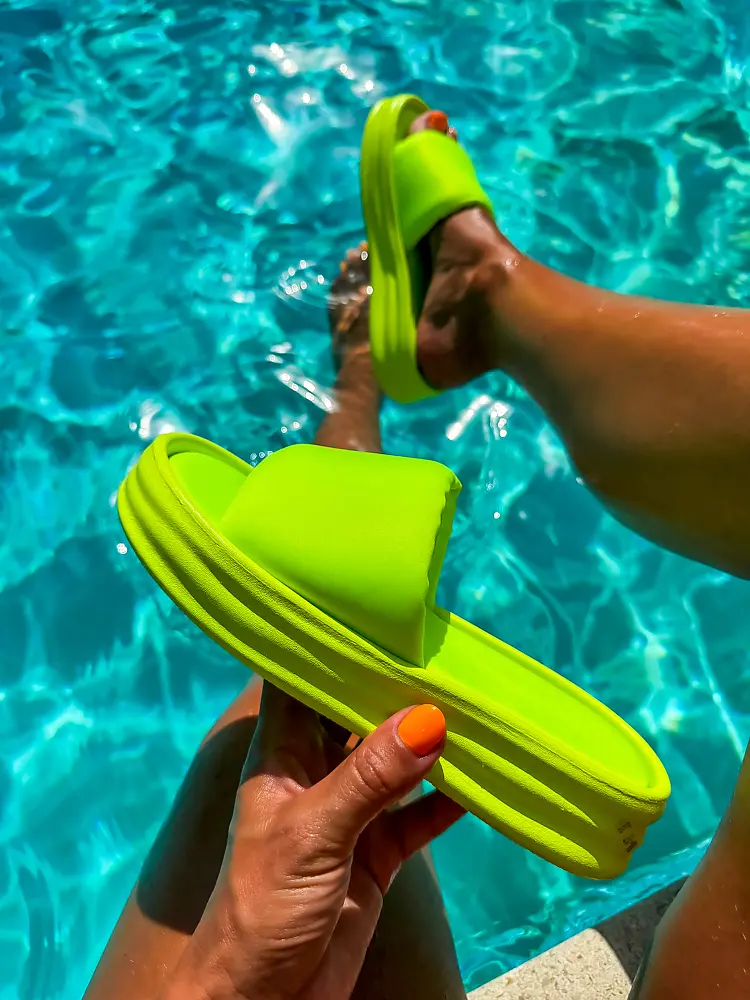 Neónovo-žlté šľapky AVIVA+ - next