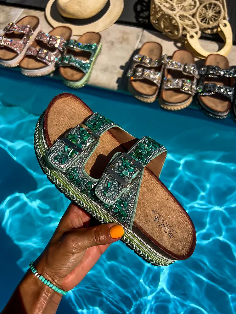 Šľapky zdobené kamienkami CORABEL+ - next