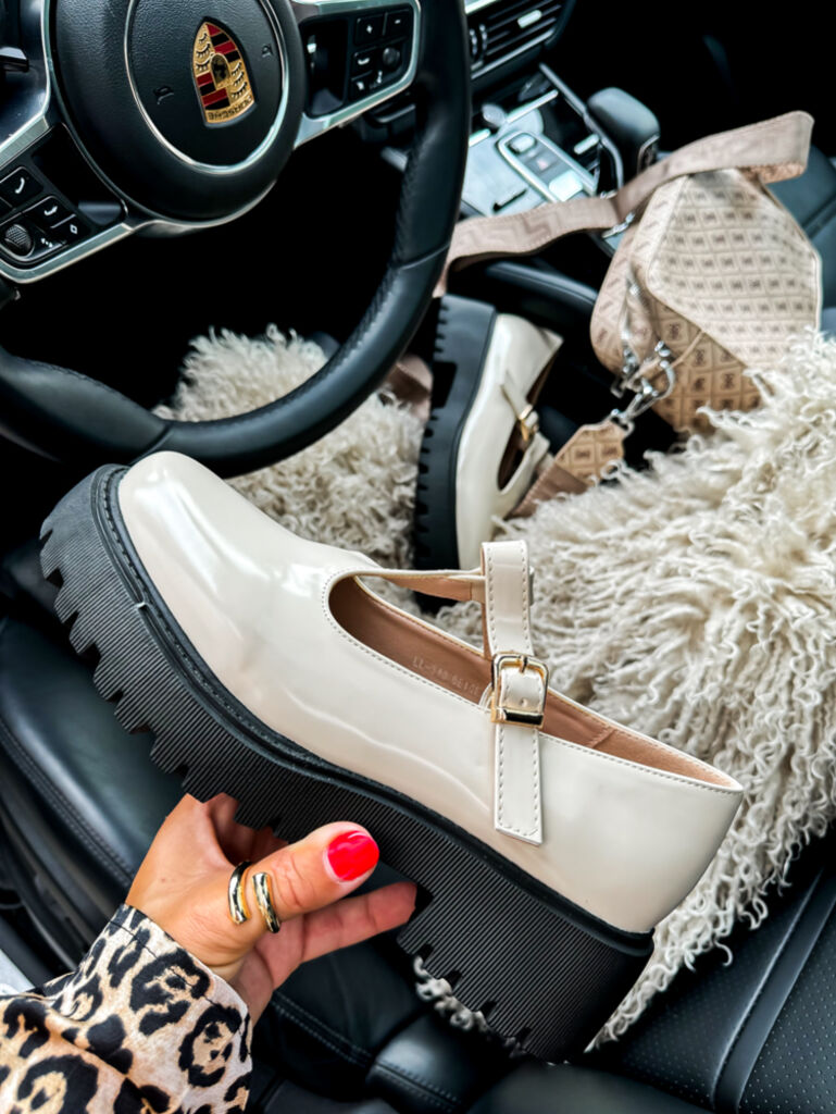 Lakované dámske poltopánky LYNDA+