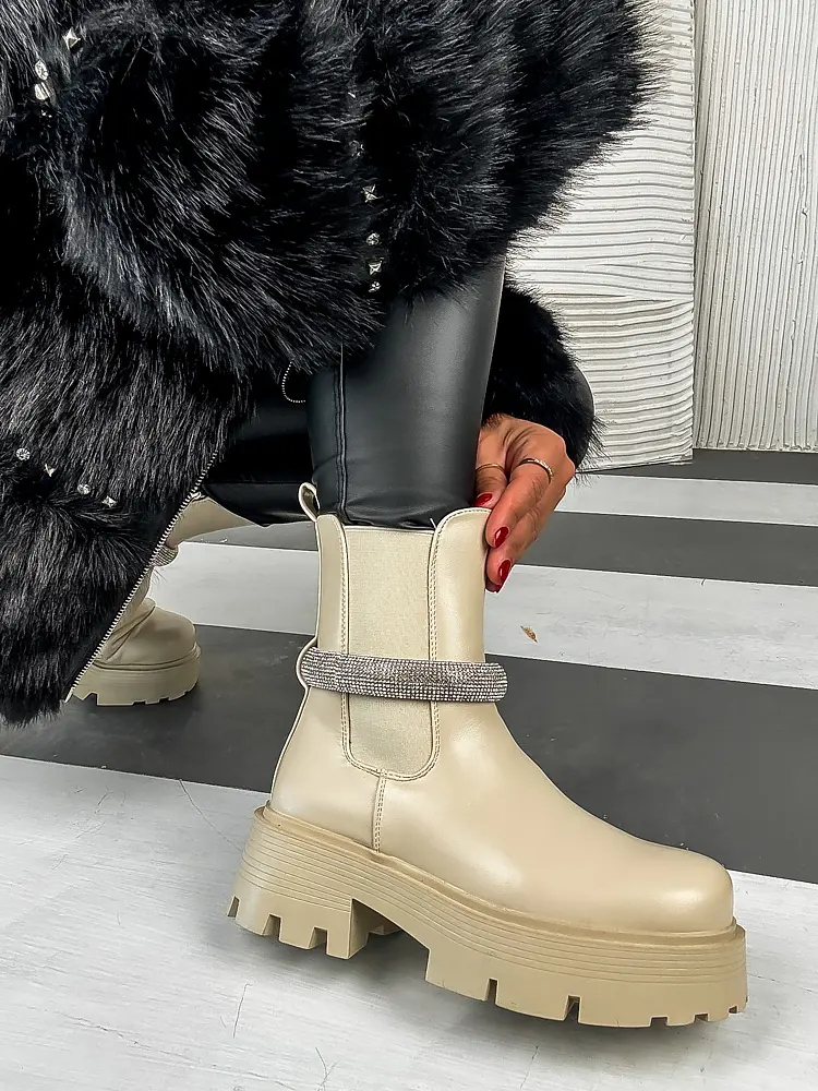 Členkové čižmy so striebornou ozdobou SAIRA- - next