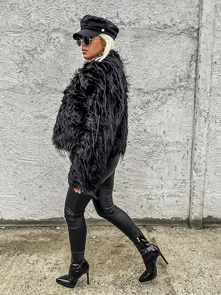 Krátka kožušinková dámska bunda IZZIE - next