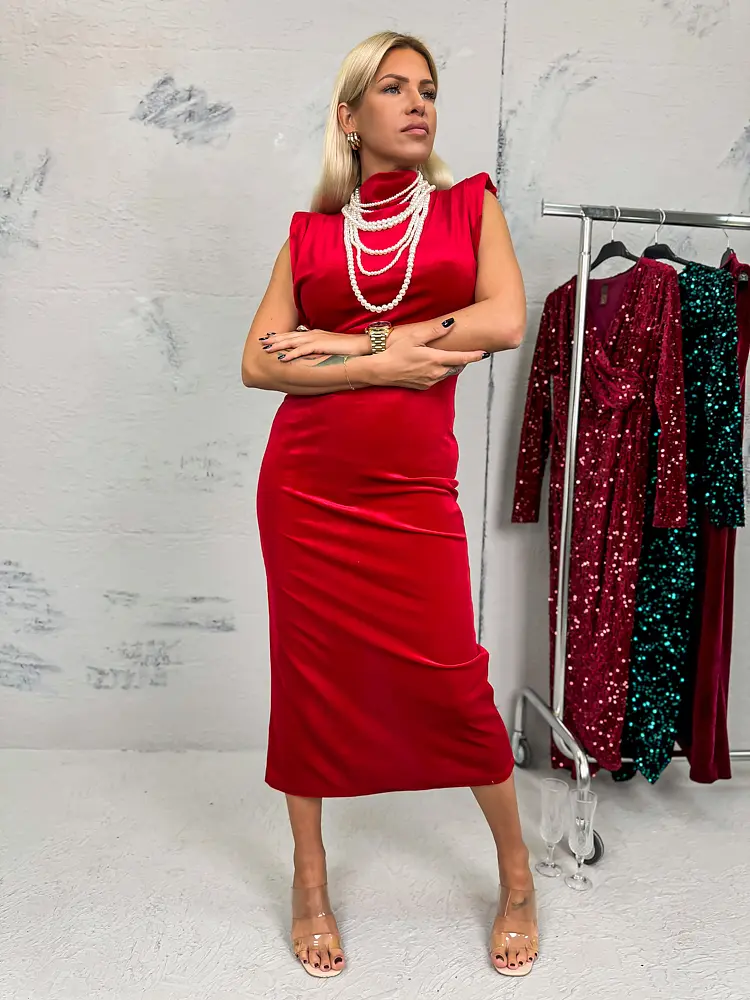 Dlhé velvet šaty s vypchávkami CHARMISA+