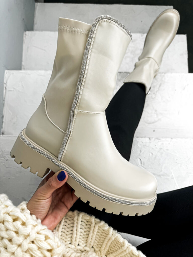 Členkové čižmy so striebornou ozdobou MADINA+