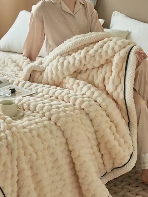 Mäkka hrubá plyšová krémová deka - 180x200 cm+