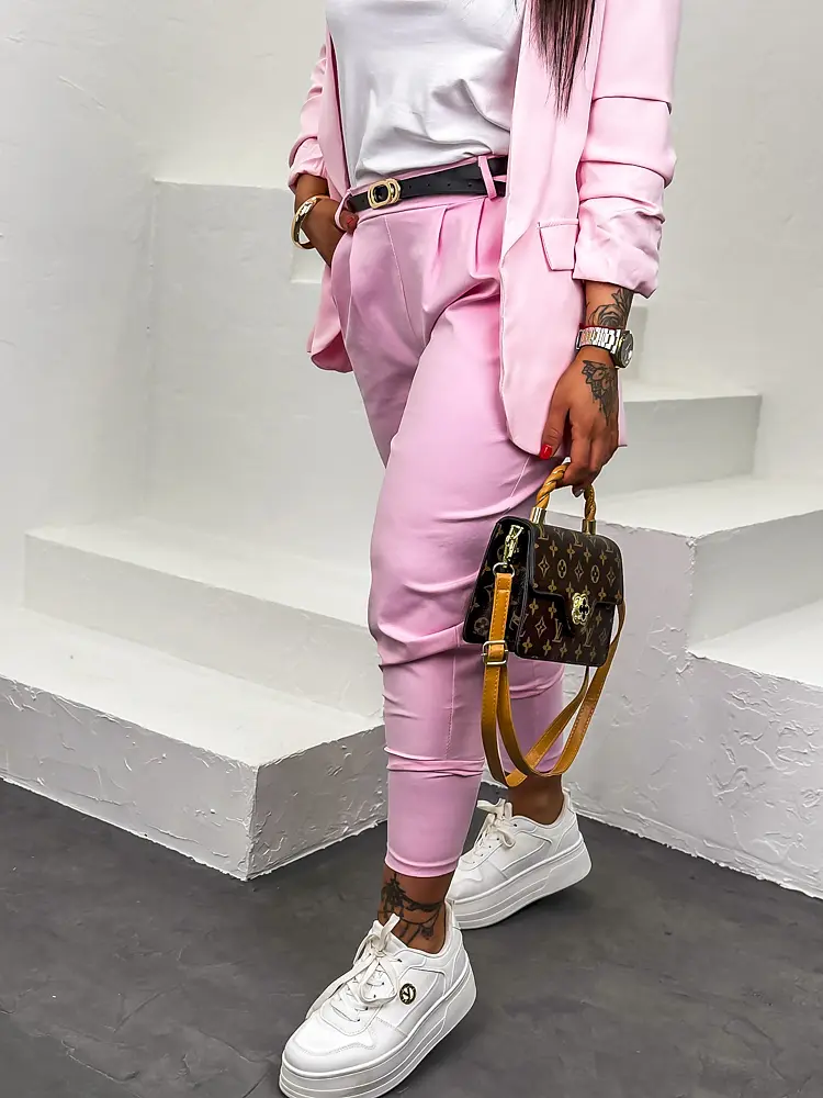 Športovo-elegantné nohavice s gumeným pásom a opaskom ROZI - next