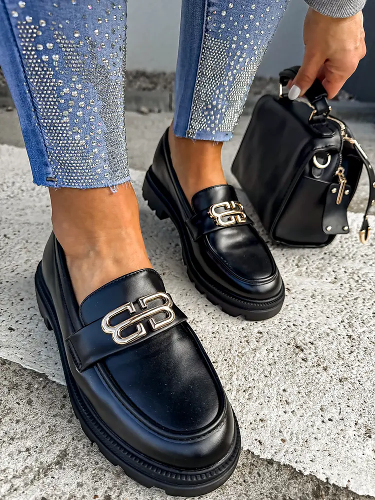 Čierne mokasíny so zlatou ozdobou VENDULA-