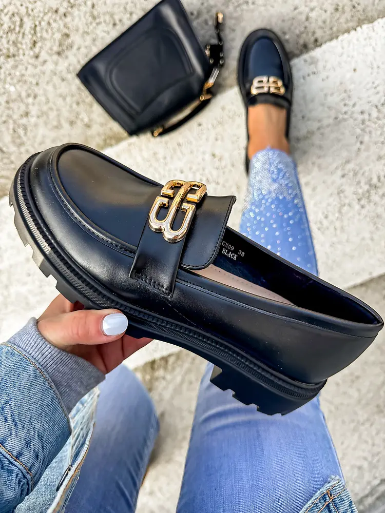 Čierne mokasíny so zlatou ozdobou VENDULA- - next