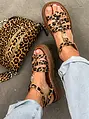 Leopardie sandále so zlatou ozdobou ROMANA-