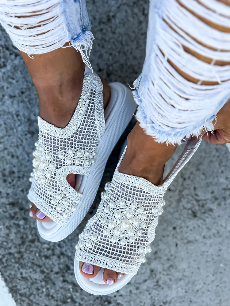 Vyšívané sieťované sandále zdobené korálikmi PALOMA