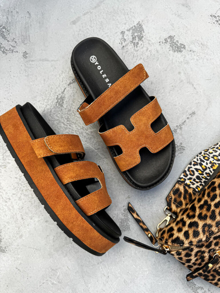 Hnedé dámske šľapky EDITA