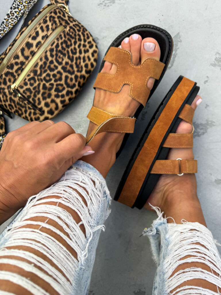 Hnedé dámske šľapky EDITA - next