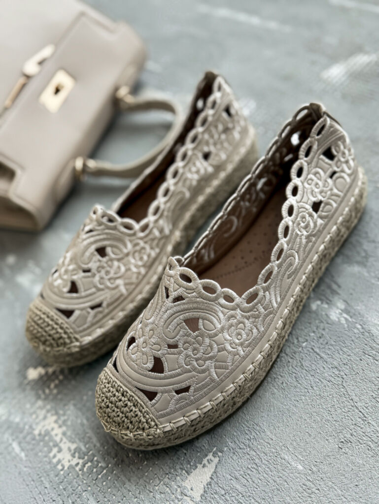 Vyšívané dámske mokasíny LILIEN