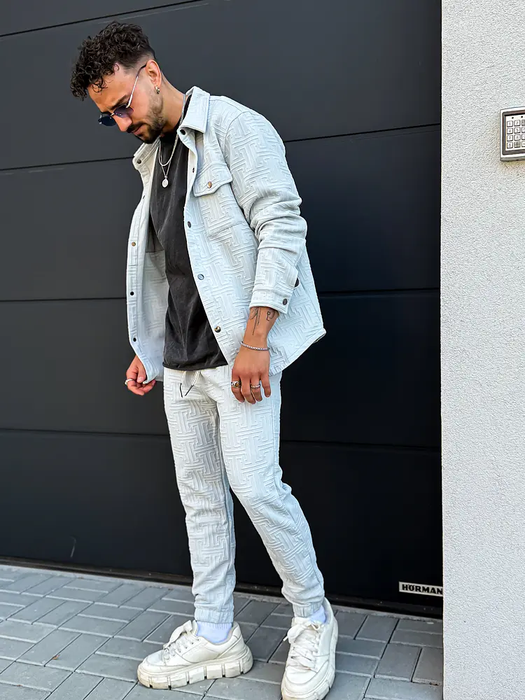 Športovo-elegantná pánska súprava