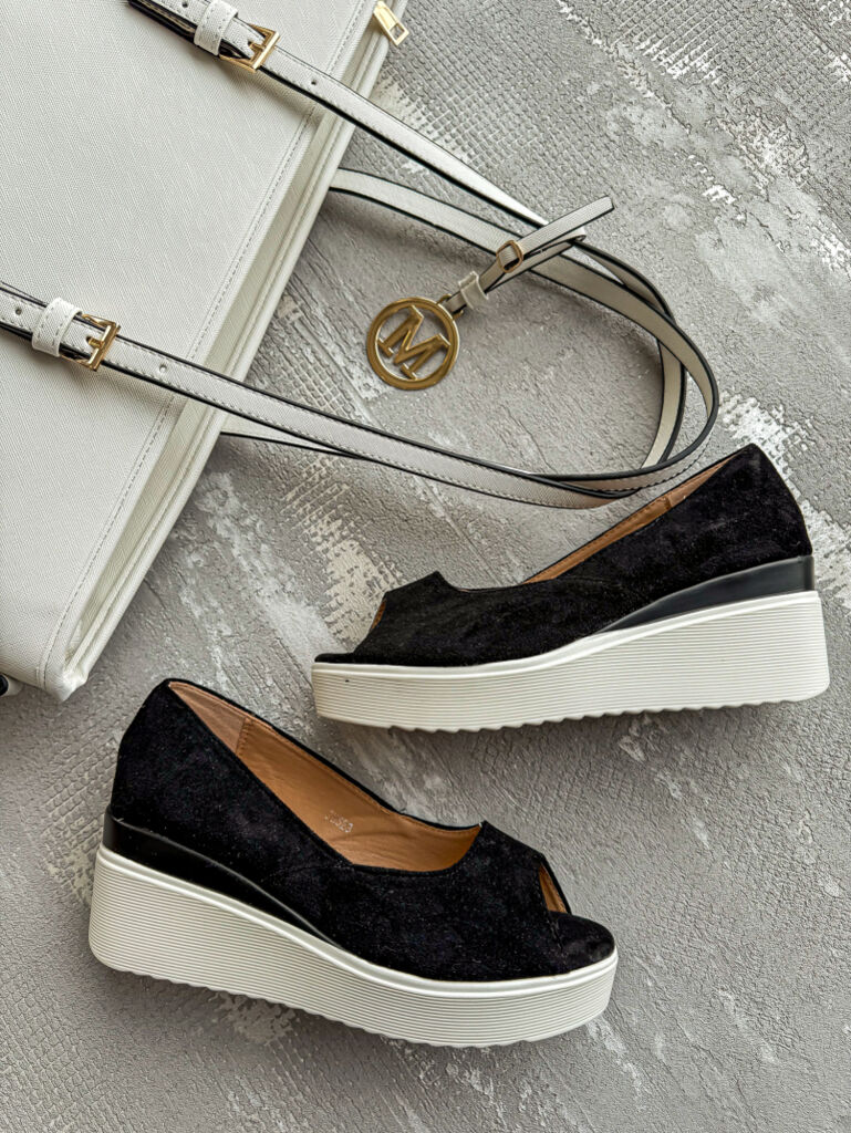 Semišové sandále na platforme CORDELLA - next