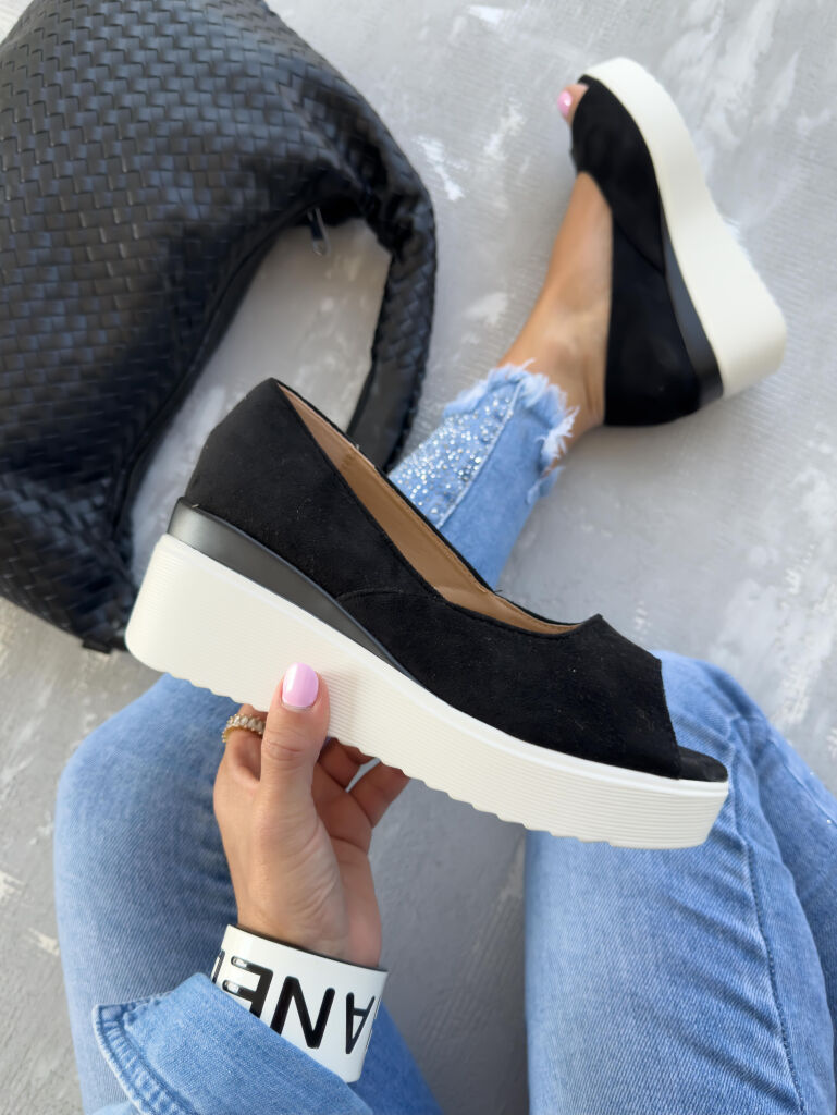 Semišové sandále na platforme CORDELLA