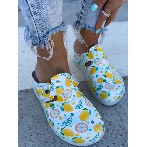 Vzorované zdravotnícke šľapky LEMONE veľkosť: 36