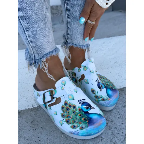 Vzorované zdravotnícke šľapky PEACOCK veľkosť: 41