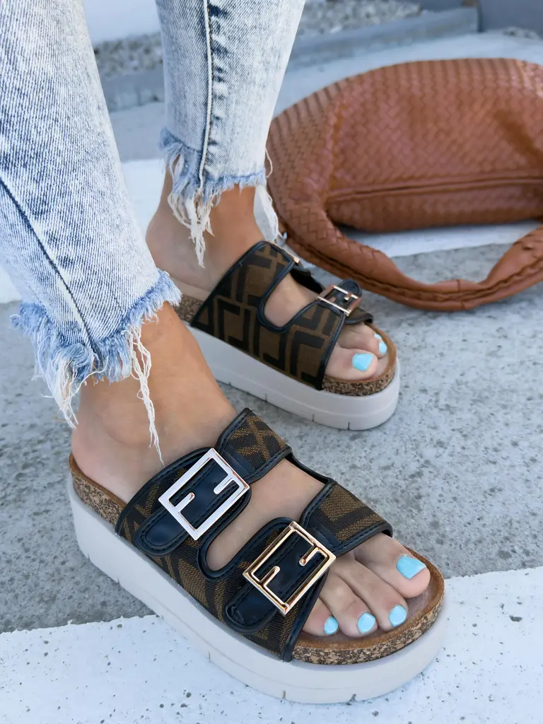 Vzorované šľapky na platforme DIVINA - next