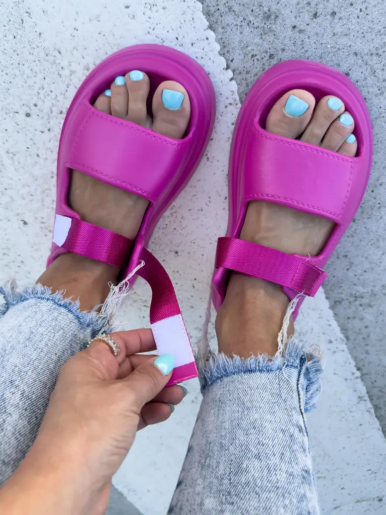 Ultraľahké gumené sandále na suchý zips ZURI - next