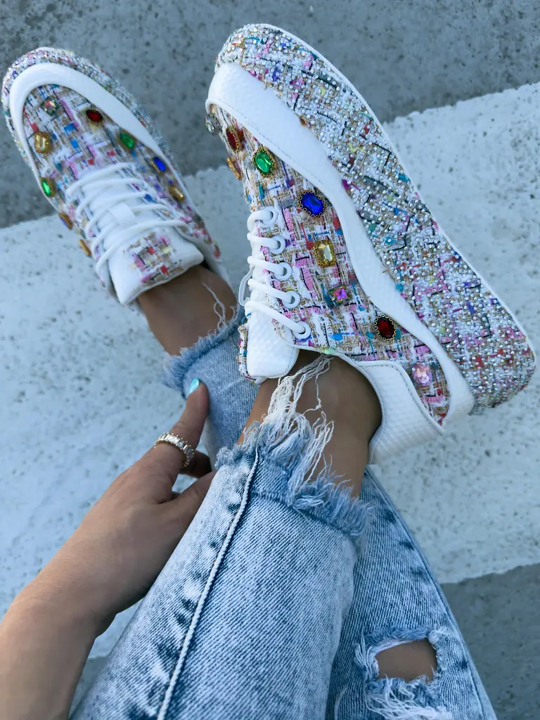Extravagantné tenisky zdobené kamienkami HADRIA - next