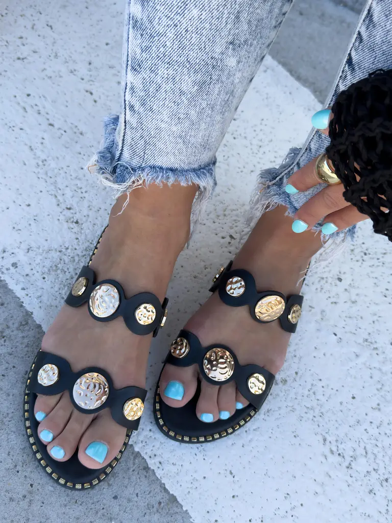 Dámske šľapky so zlatými ozdobami DARLA - next